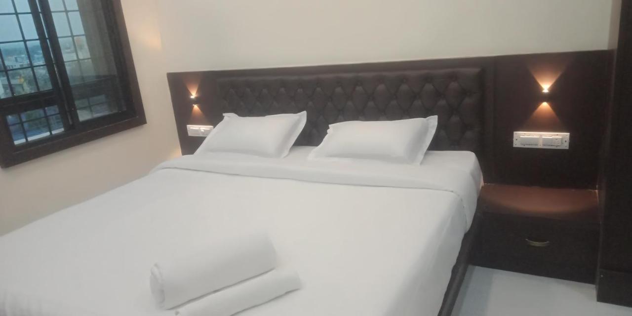 M G Residency Hotell Chikmagalūr Eksteriør bilde