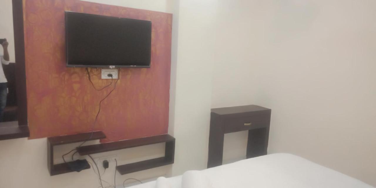 M G Residency Hotell Chikmagalūr Eksteriør bilde