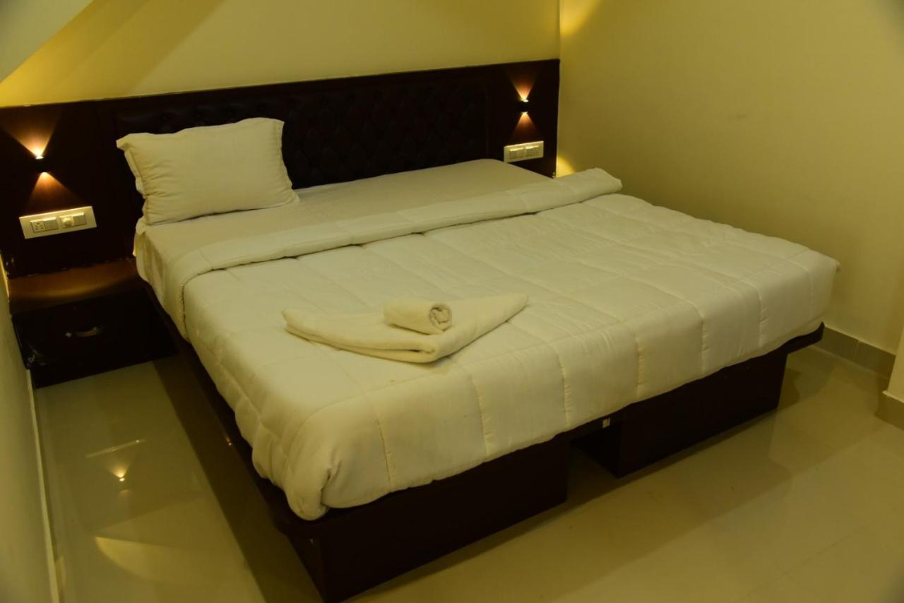 M G Residency Hotell Chikmagalūr Eksteriør bilde